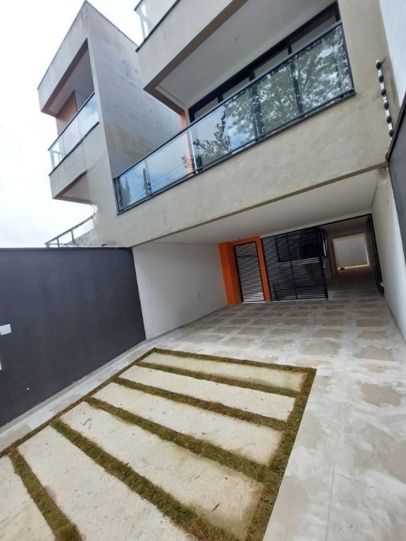 Sobrado à venda no Jardim Paraíso: 