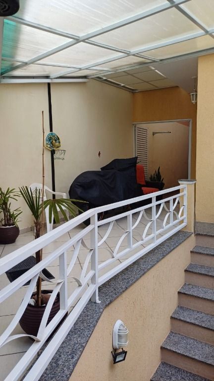 Sobrado à venda no Vila Scarpelli: 