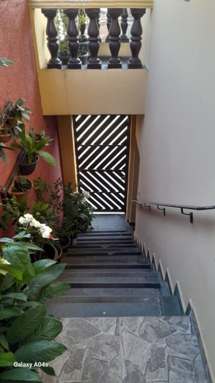 Sobrado à venda no Vila Linda: 