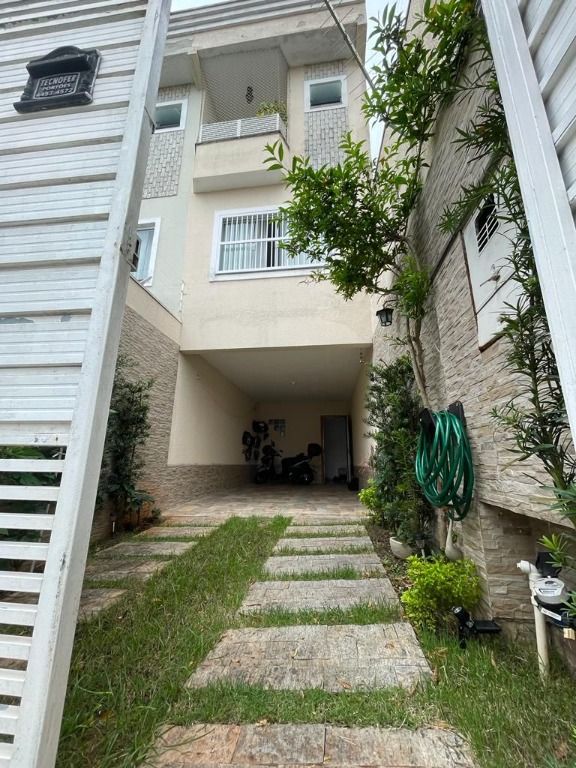 Sobrado à venda no Vila Junqueira: 