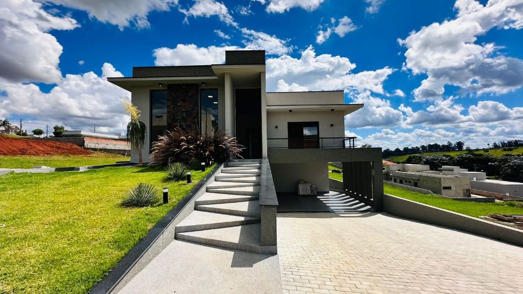 Sobrado à venda no Curitibanos: 