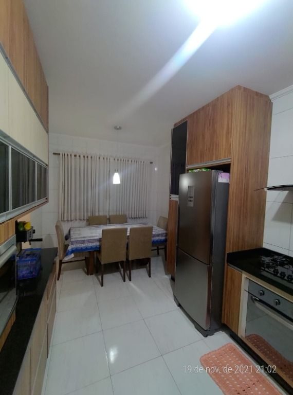 Sobrado à venda no Jardim Irene: 