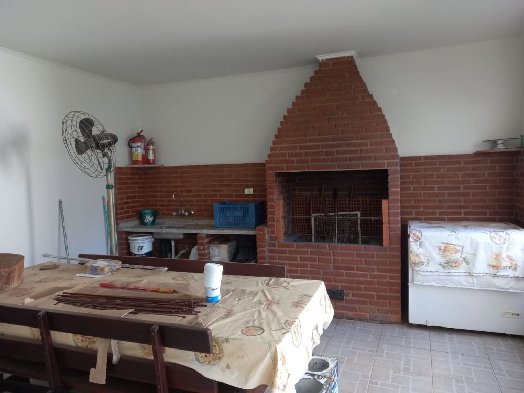 Sobrado à venda no Vila Scarpelli: 