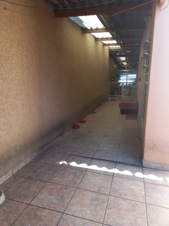 Sobrado à venda no Vila Scarpelli: 