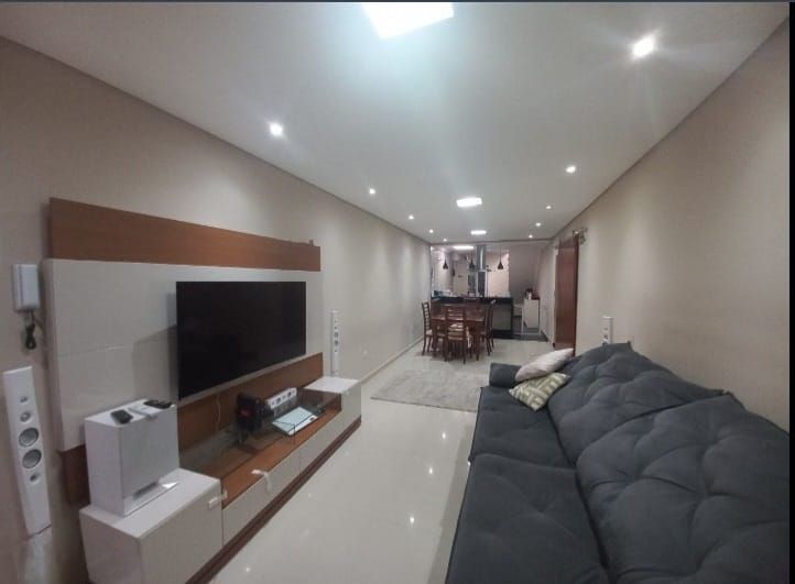 Sobrado à venda no Jardim Paraíso: 