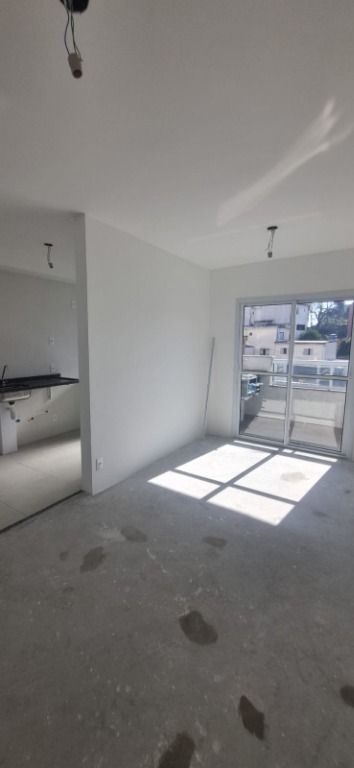 Apartamento à venda no Baeta Neves: 
