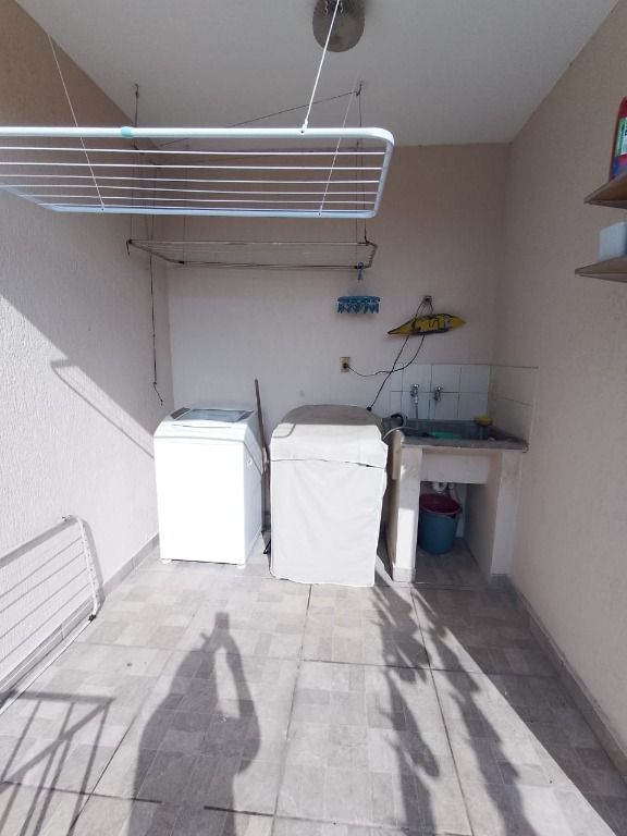 Sobrado à venda no Vila Scarpelli: 