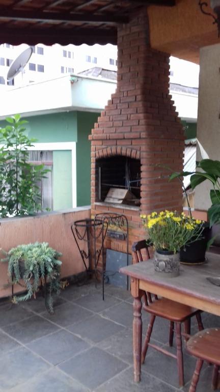 Sobrado à venda no Vila Scarpelli: 