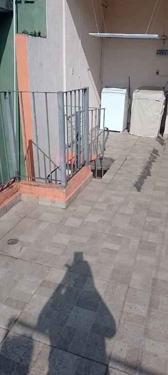 Sobrado à venda no Vila Scarpelli: 