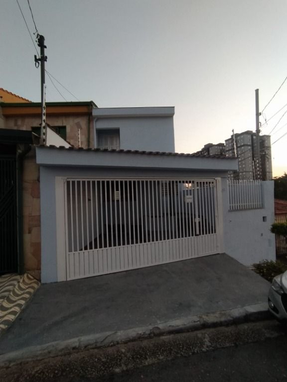 Sobrado à venda no Vila Eldízia: 