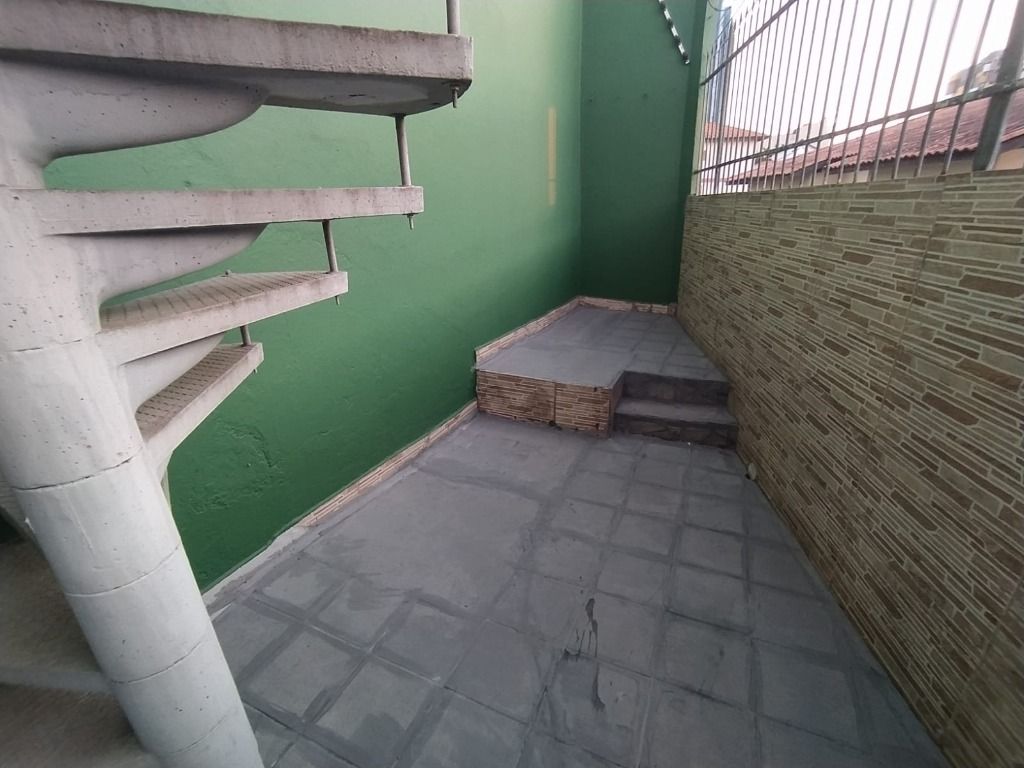 Sobrado à venda no Vila Eldízia: 