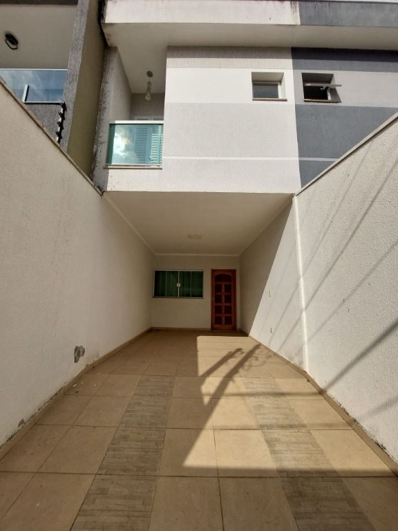 Sobrado à venda no Jardim Santo Antônio: 