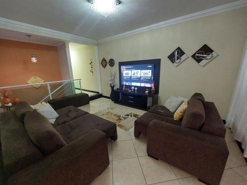 Sobrado à venda no Vila Tibiriçá: 