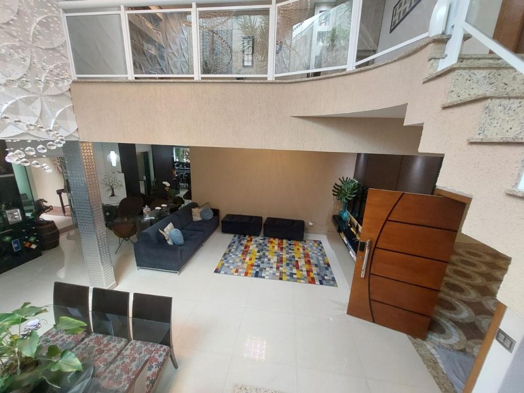 Sobrado à venda no Vila Caminho do Mar: 