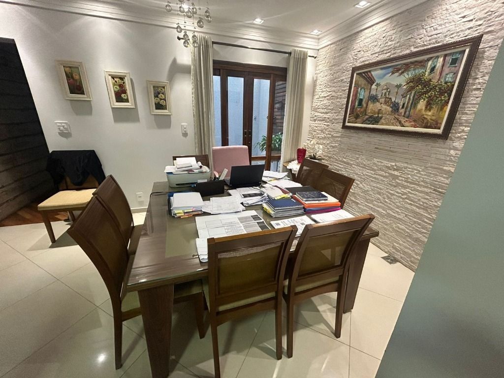 Sobrado à venda no Jardim Santo Antônio: 