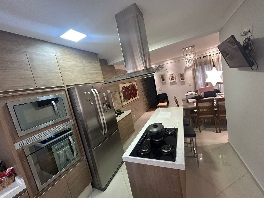 Sobrado à venda no Jardim Santo Antônio: 