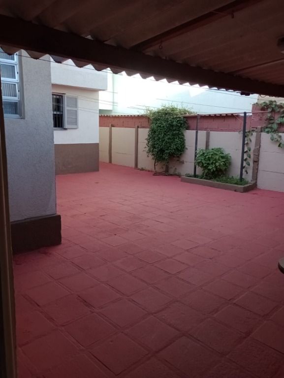 Casa à venda no Jardim Stella: 