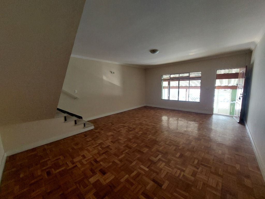 Sobrado à venda no Vila Scarpelli: 