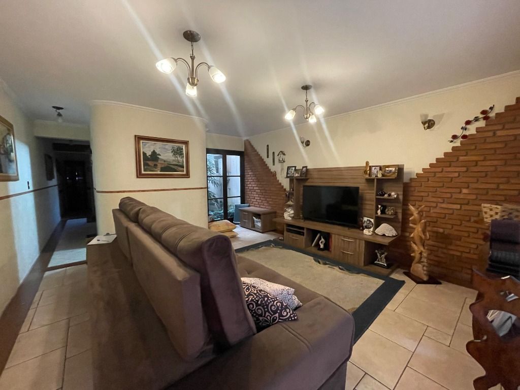 Sobrado à venda no Vila Progresso: 