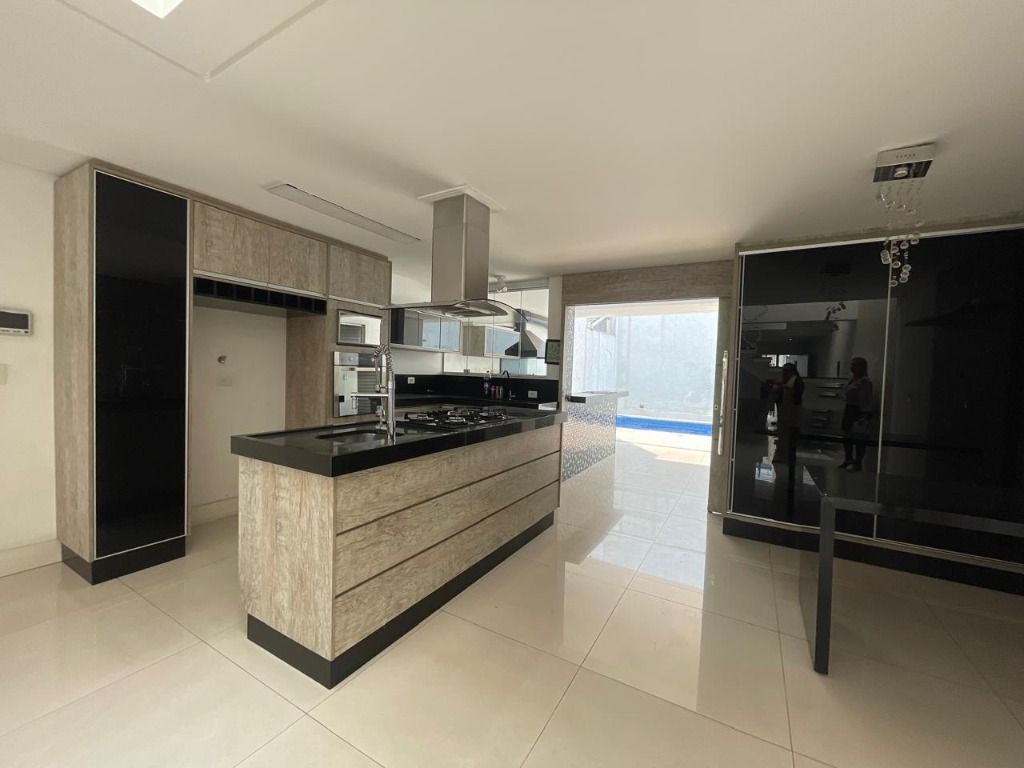 Sobrado à venda no Vila Vilma: 