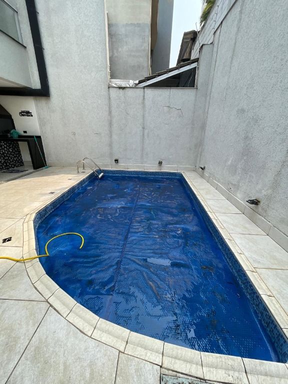 Sobrado à venda no Vila Vilma: 