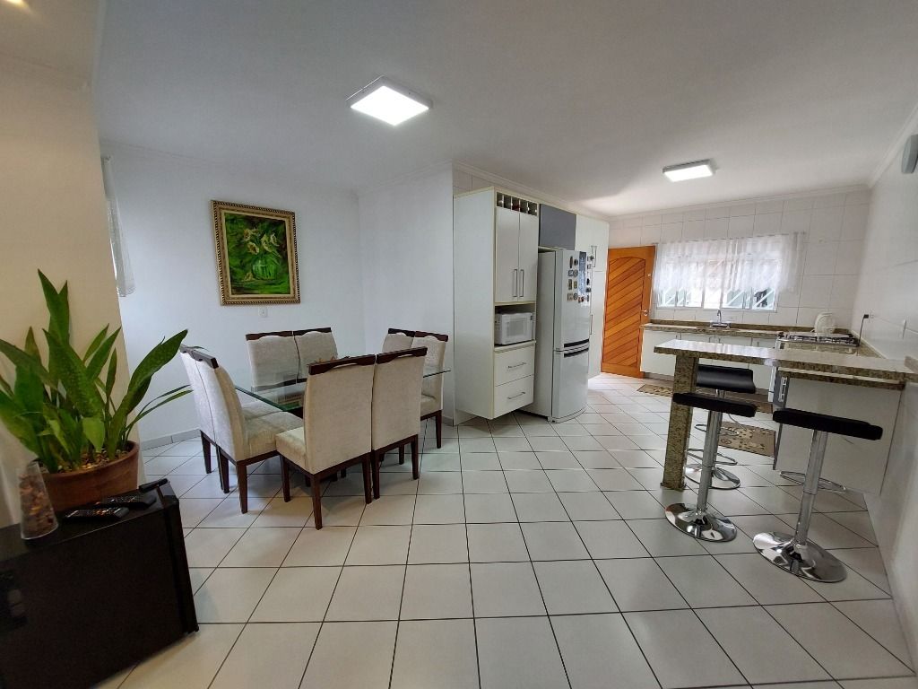 Sobrado à venda no Vila Scarpelli: 