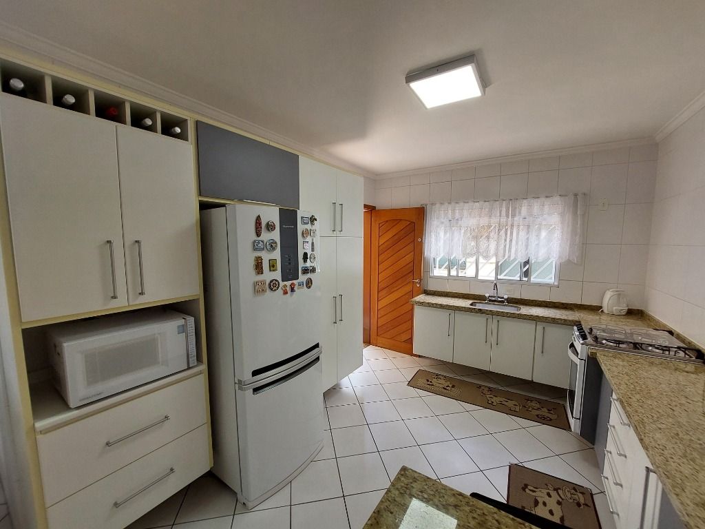 Sobrado à venda no Vila Scarpelli: 