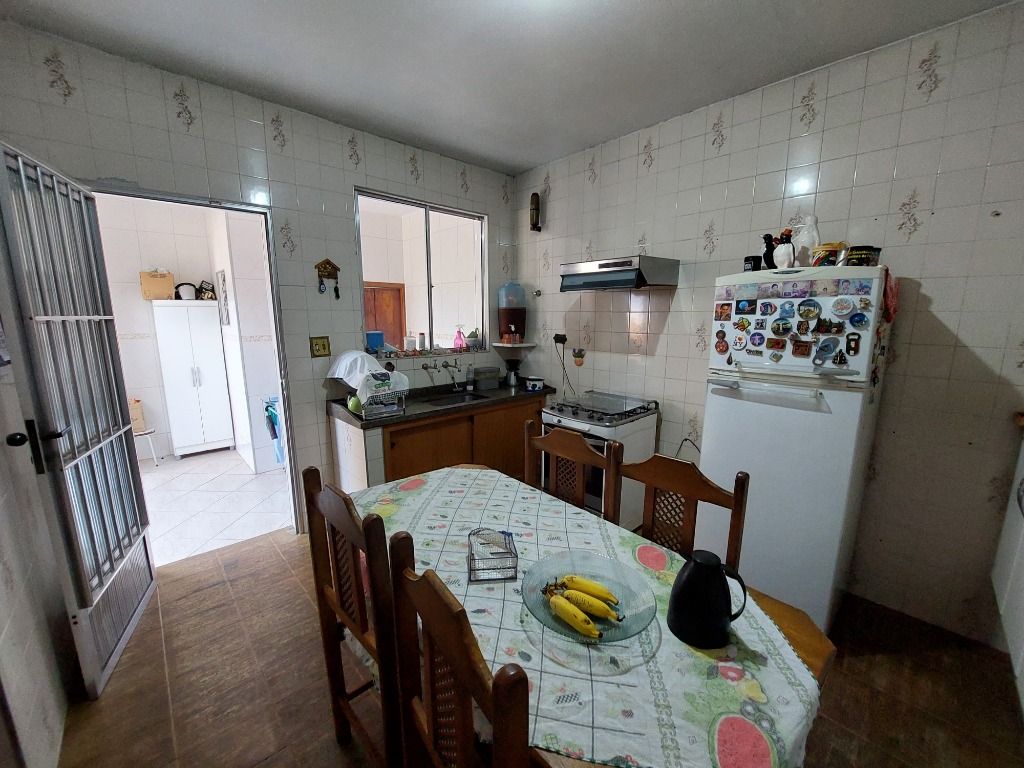 Casa à venda no Jardim Paraíso: 