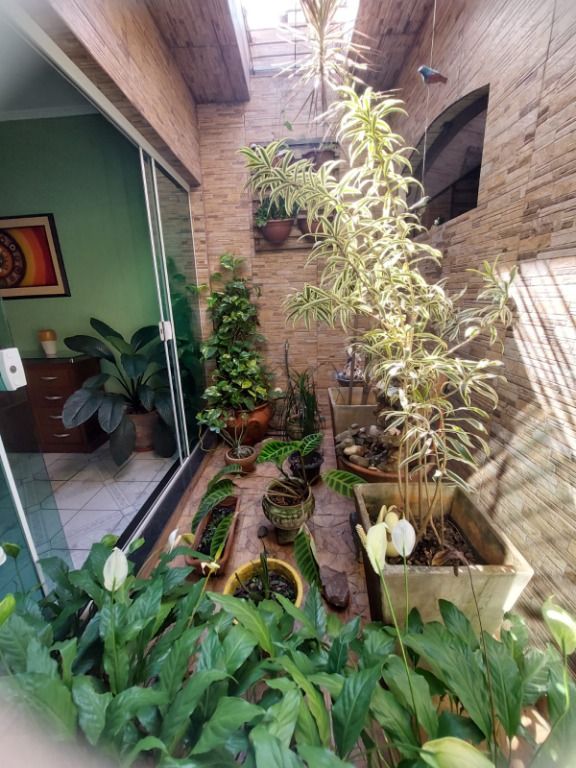 Casa à venda no Jardim Ipanema: 