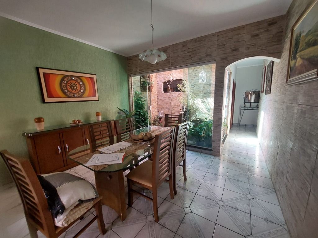 Casa à venda no Jardim Ipanema: 