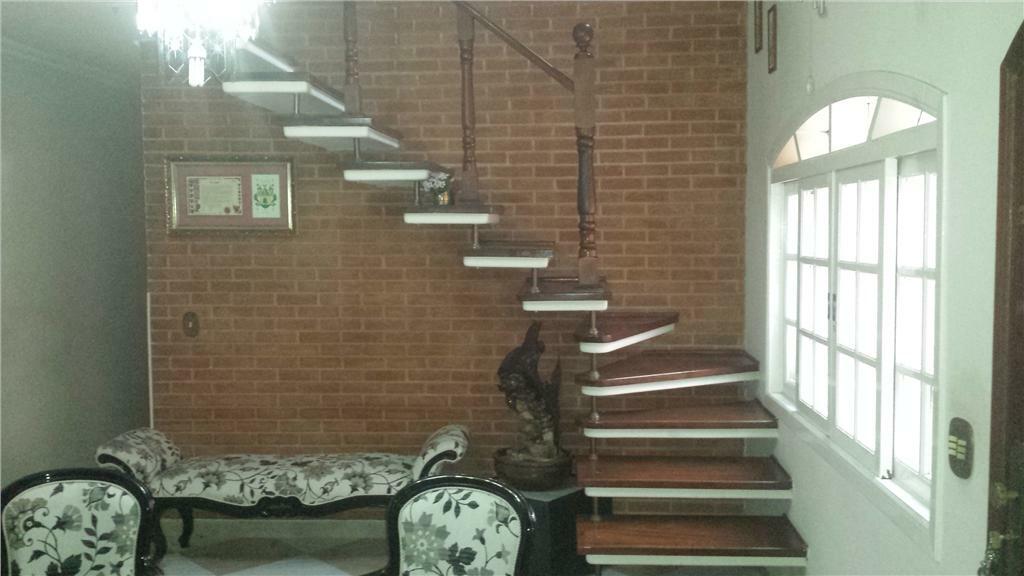 Sobrado à venda no Vila Gilda: 