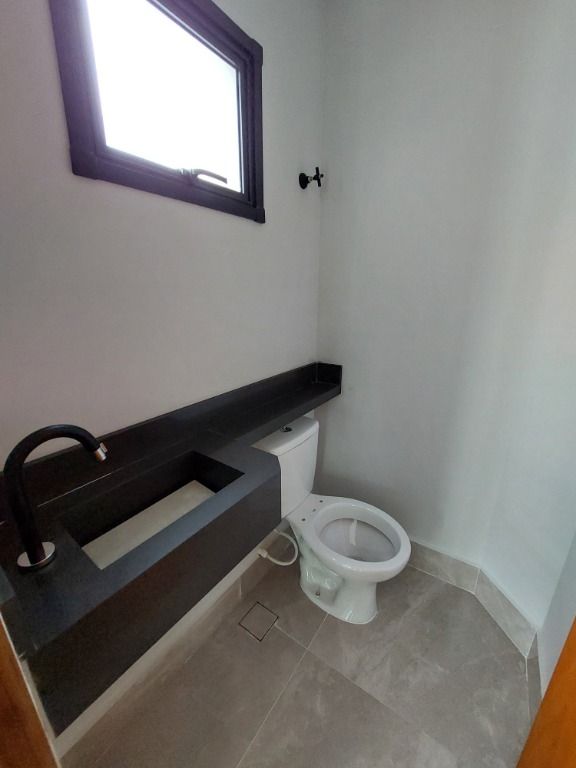 Sobrado à venda no Jardim Paraíso: 