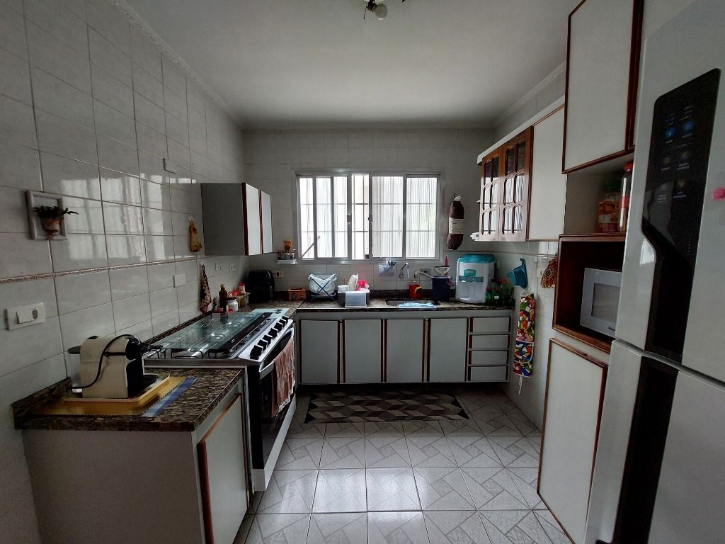 Sobrado à venda no Vila Scarpelli: 