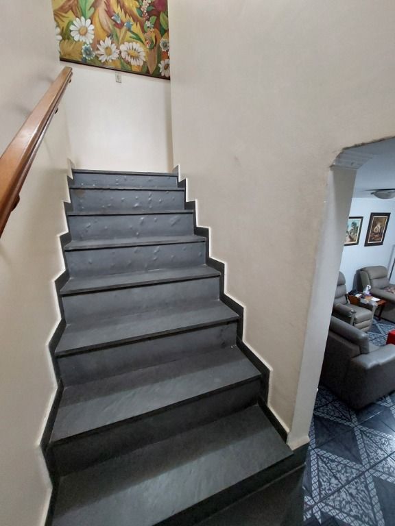 Sobrado à venda no Vila Scarpelli: 