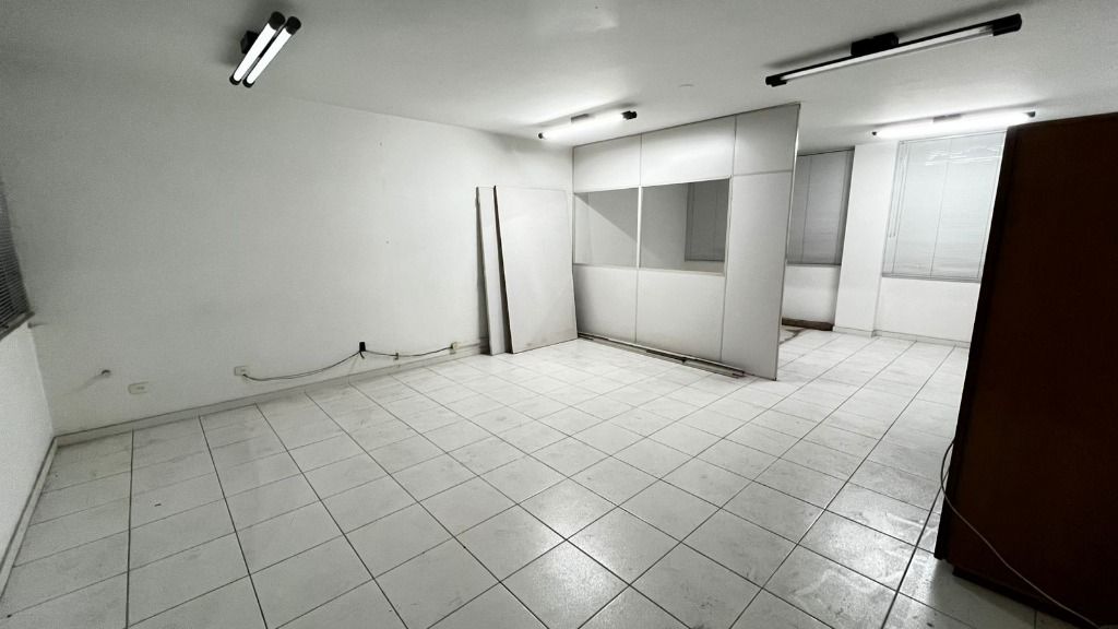 Sala à venda no Centro: 