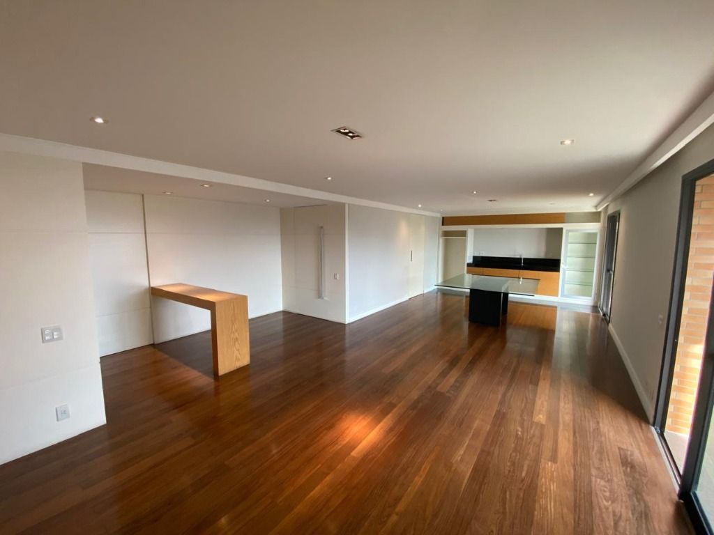 Apartamento à venda no Jardim Morumbi: 