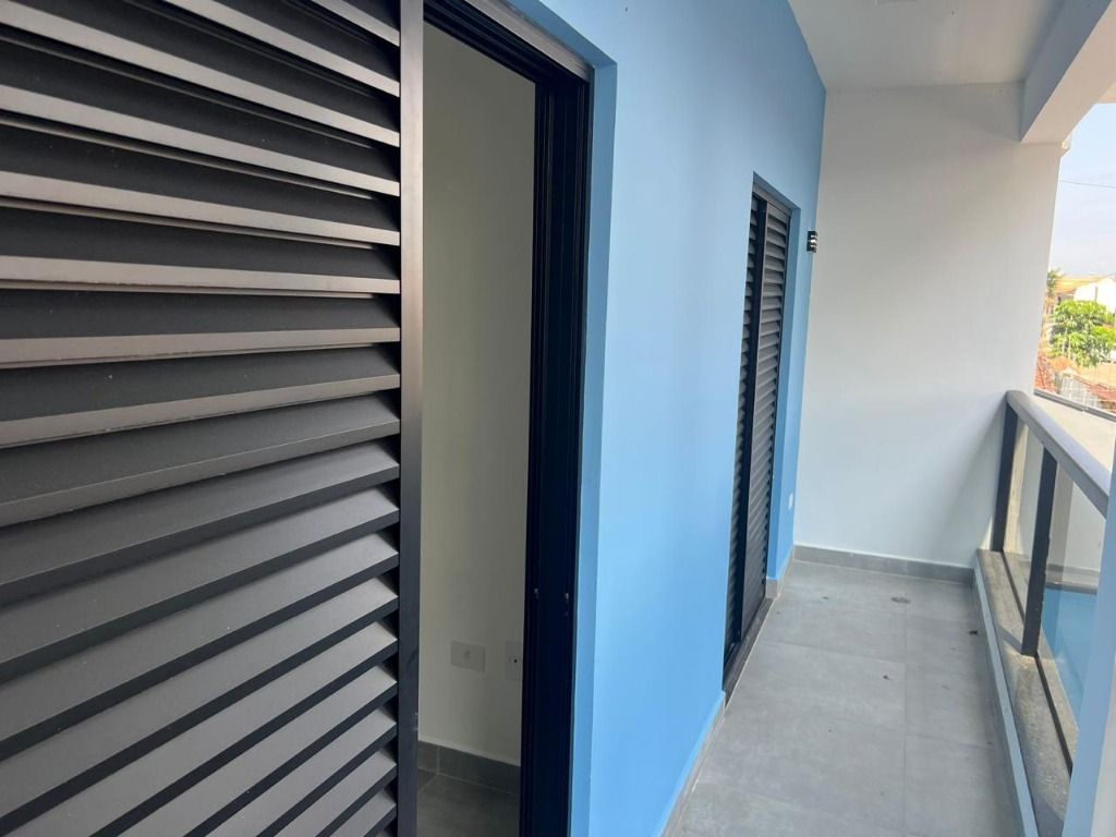 Sobrado à venda no Jardim Suarão: 