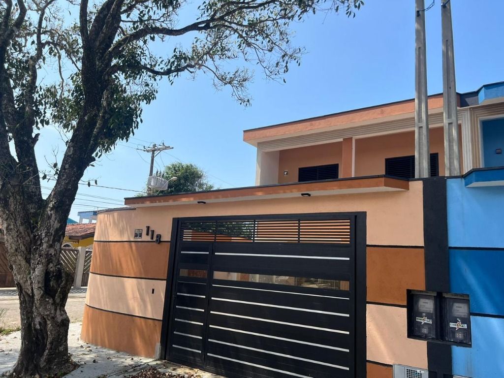 Sobrado à venda no Jardim Suarão: 