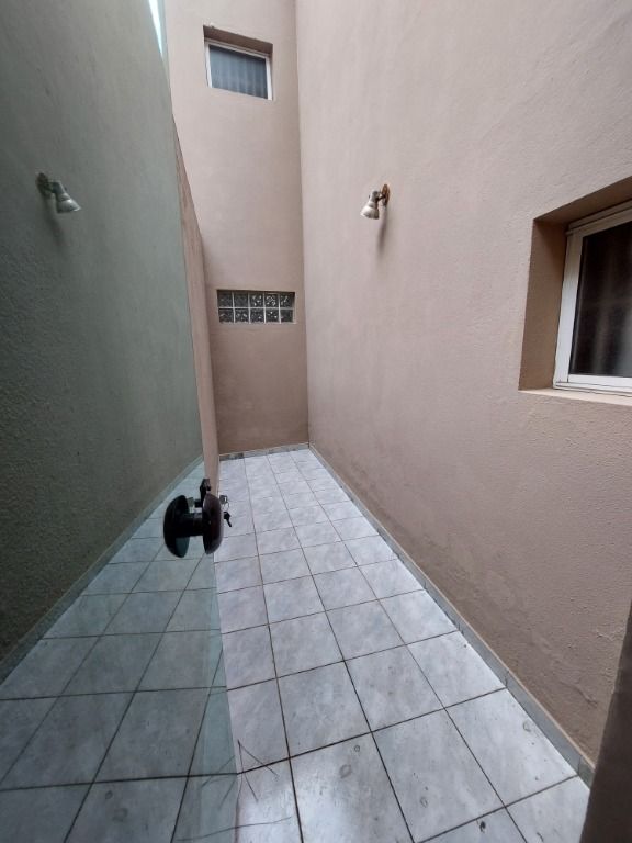 Sobrado à venda no Vila Pinheirinho: 