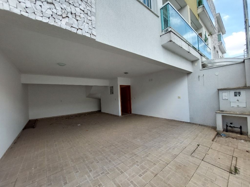 Sobrado à venda no Jardim Ocara: 