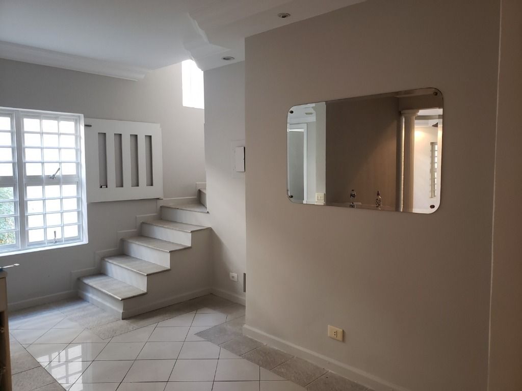 Sobrado à venda no Vila Scarpelli: 