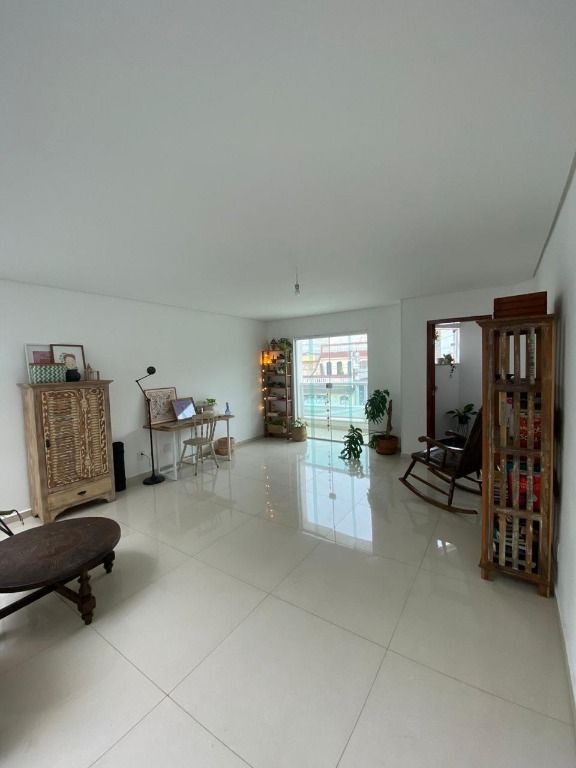 Sobrado à venda no Vila Pinheirinho: 