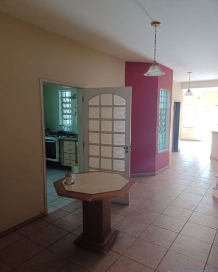 Sobrado à venda no Jardim Paraíso: 