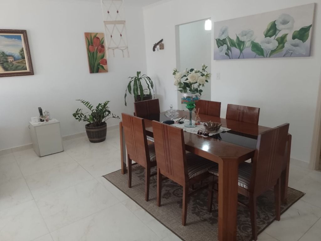 Apartamento à venda no Tupi: 