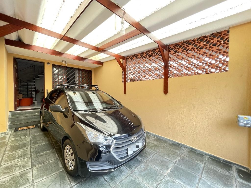 Sobrado à venda no Vila Bastos: 