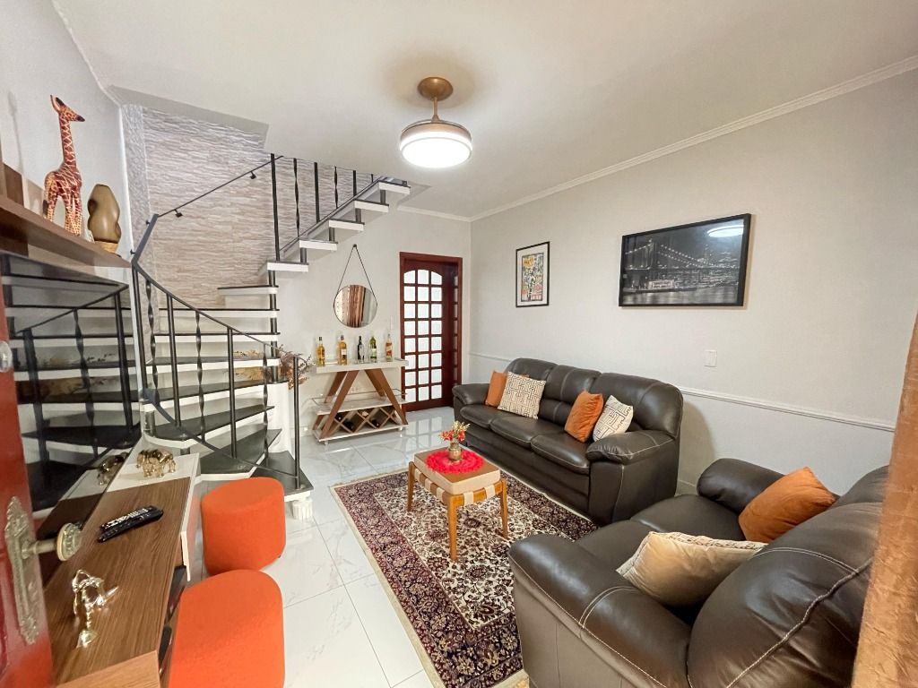 Sobrado à venda no Vila Bastos: 