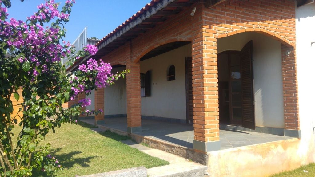 Casa à venda no Recanto Maravilha III: 