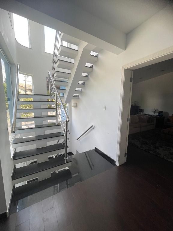 Sobrado à venda no Parque Terra Nova II: 