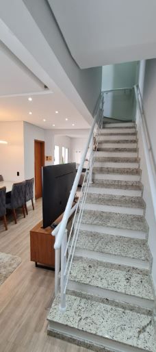 Sobrado à venda no Parque Novo Oratório: 