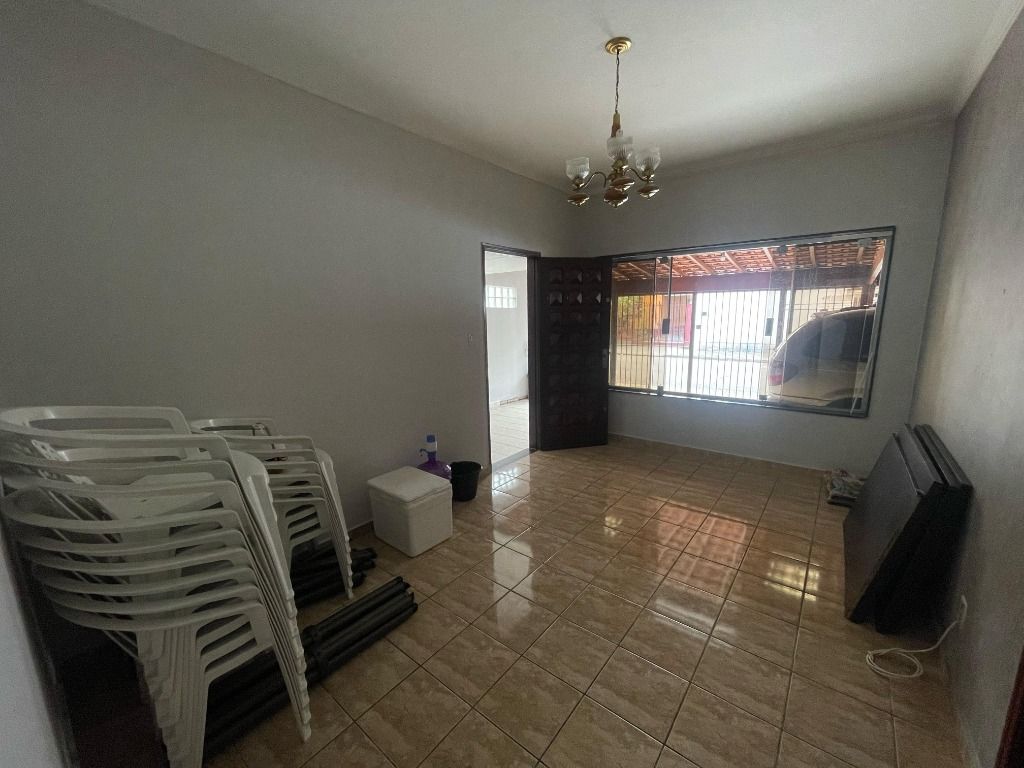 Casa à venda no Jardim Ocara: 